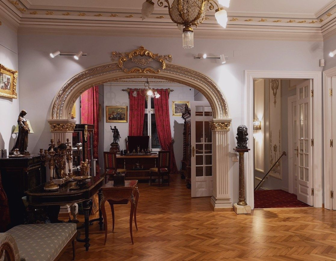 Galeriile de Artă A. Rădulescu lansează la Eko Group Vila un program de cursuri de artă dedicat companiilor care își cultivă echipele prin cultură 3 Galeriile de Artă A. Rădulescu lansează la Eko Group Vila un program de cursuri de artă dedicat companiilor care își cultivă echipele prin cultură